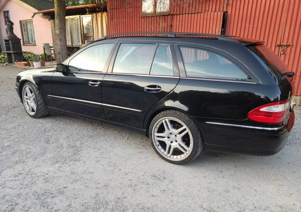 Mercedes-Benz Klasa E cena 17000 przebieg: 271900, rok produkcji 2004 z Pasym małe 191